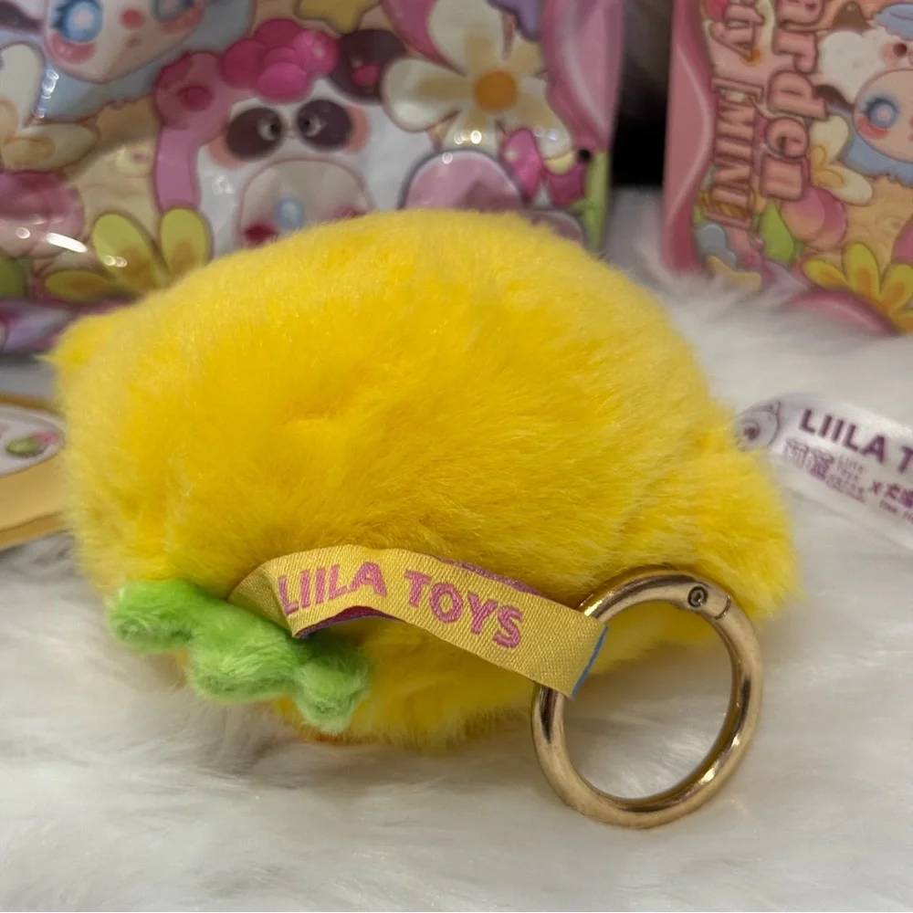Liila’s garden tea party BANANA CHICKEN vinyl plush pendant new blind box - Picture 4 of 4